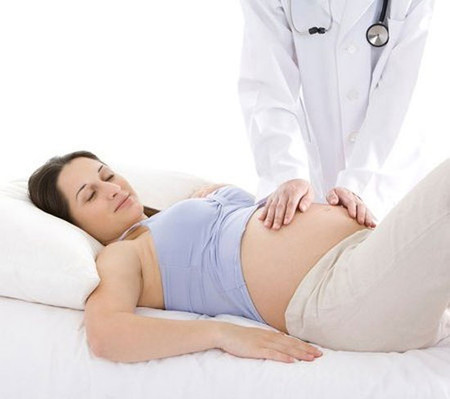 Nhiều nguy cơ cho mẹ và con 1