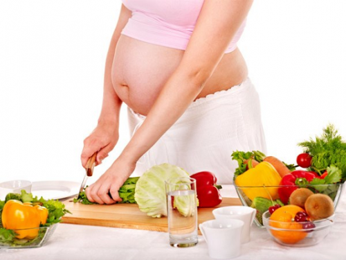 Bổ sung sắt và canxi cho bà bầu đúng cách 1