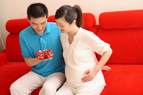 Cách chăm sóc bà bầu khoa học trong suốt thai kỳ 1