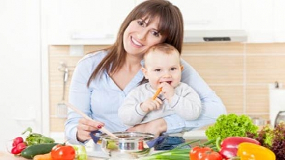 Chế độ dinh dưỡng của mẹ cho con bú 1