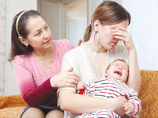 Dấu hiệu bị hậu sản sau sinh - Bệnh khiến nhiều chị em lo lắng 1
