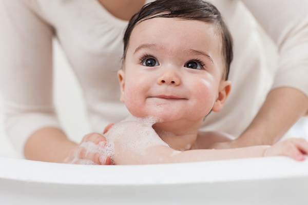 Hướng dẫn mẹ cách chăm sóc trẻ sơ sinh đúng cách 1
