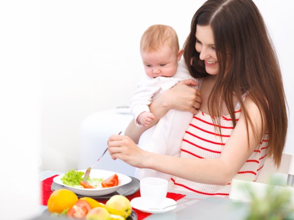 Mẹ sau sinh nên ăn gì? 1
