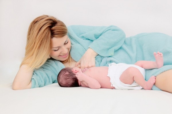 Phụ nữ sau sinh nên kiêng ăn gì? 1