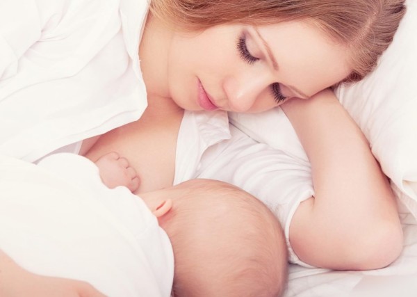 Tư vấn nuôi con bằng sữa mẹ đúng cách 1